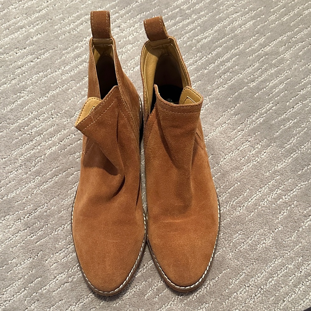 Dolce Vita Brown Suede Ankle Booties